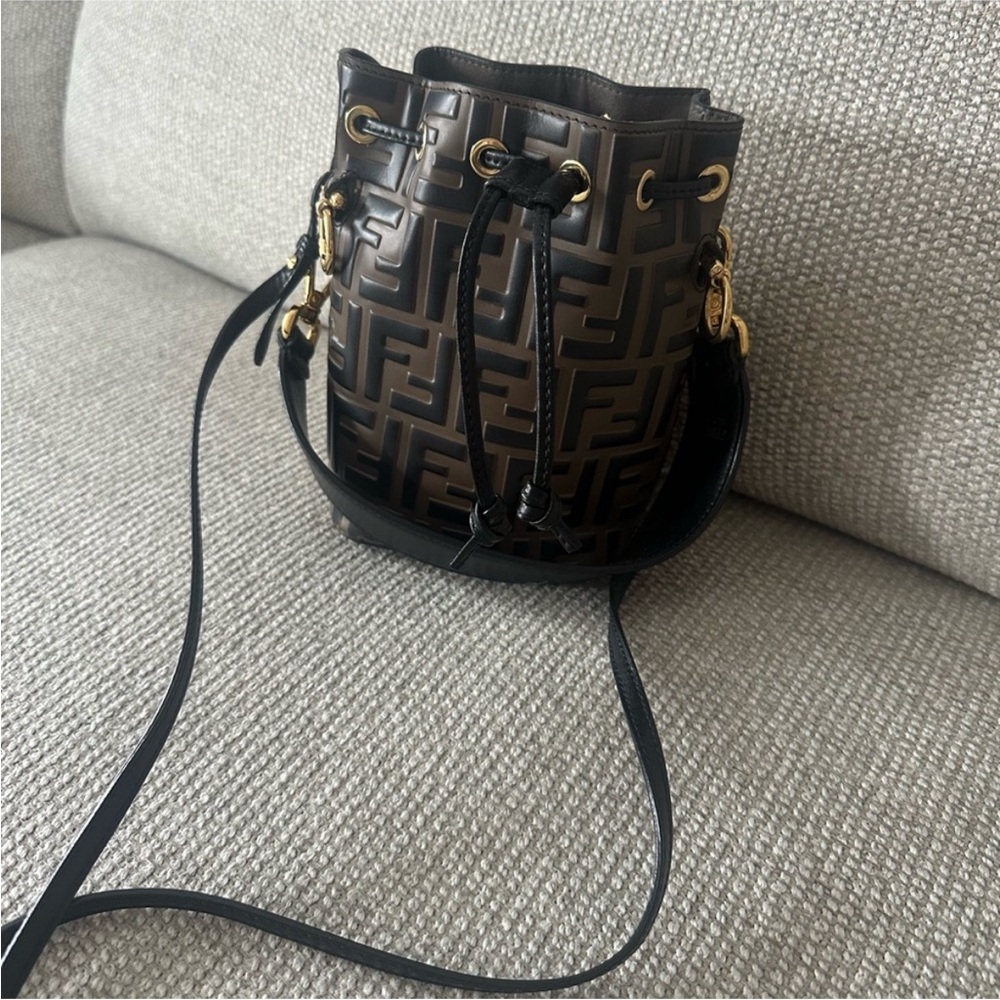 Fendi Mon Tresor Mini bucket bag - Picture 2 of 7